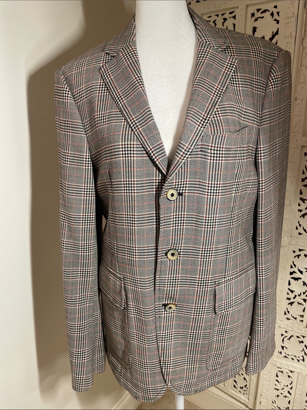 ZARA MAN Brown and Black Glen Plaid Sport Coat with Subtle Red Lines